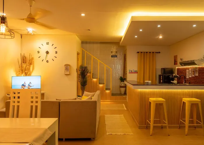 Palm 5 Center *